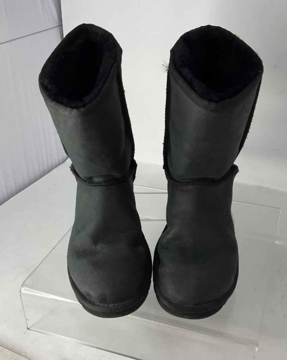 WOOL LINED CLASSIC UGG Australia Black Leather Short Boots 8
